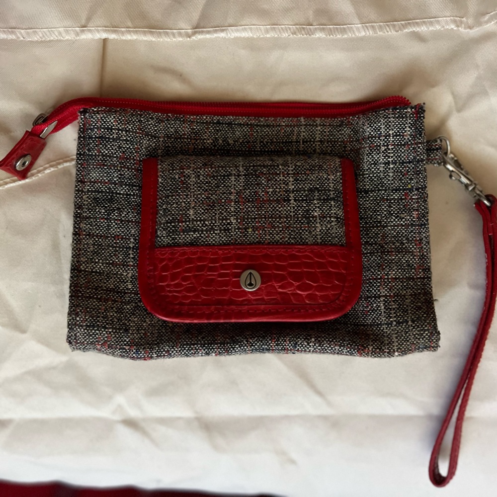 Vintage Nixon wallet wristlet